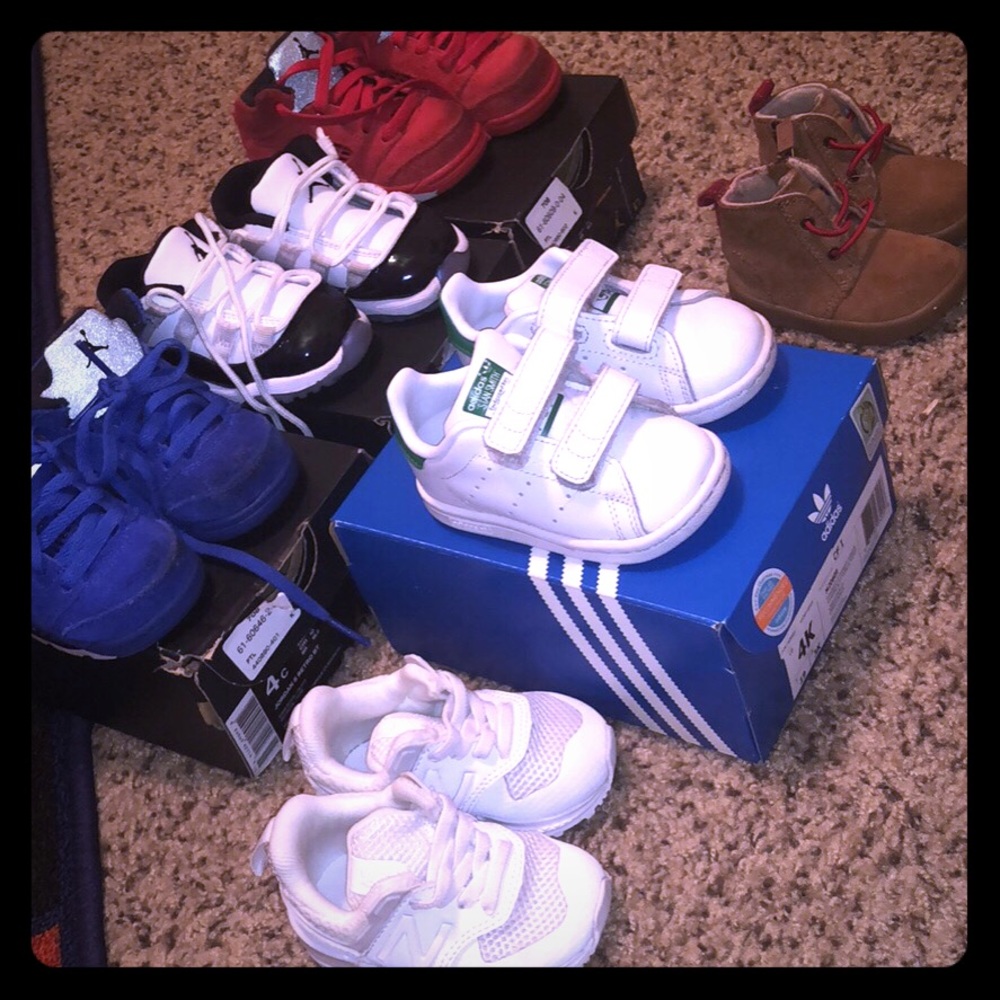 A Pack toddler shoes sizes 2-4C